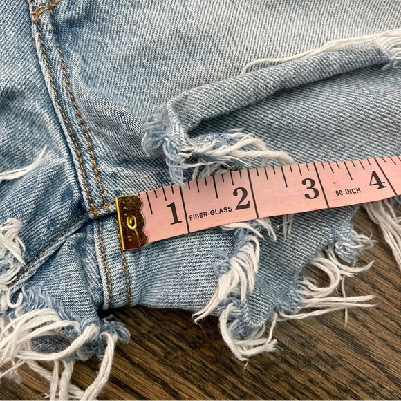 Levi’s blue high waist denim shorts size 28 - Picture 10 of 10